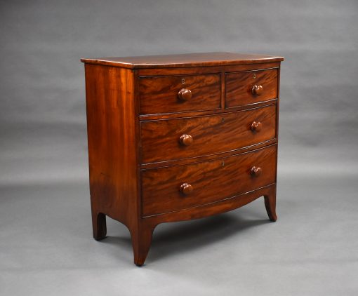 915 A Regency Mahogany Bow Front Chest of Drawers VNX