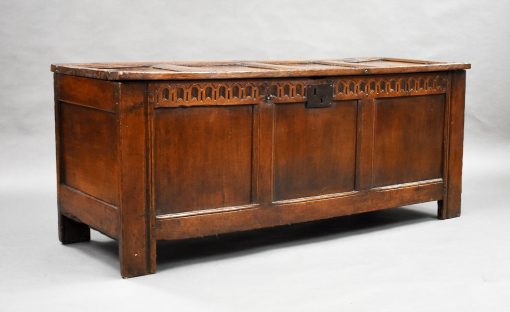 0_989_A_18th_Century_Oak_Coffer_ANN