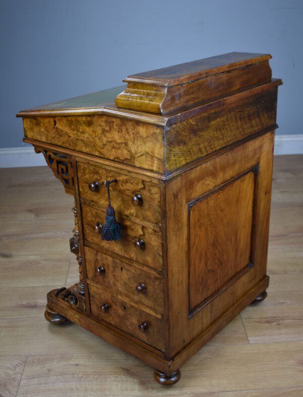 Victorian Burr Walnut Telescopic Dumbwaiter - Image 3