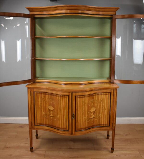 Victorian Satinwood Serpentine Display Cabinet - Image 8