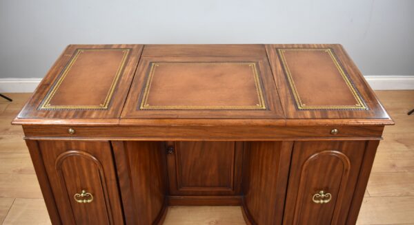 Victorian Mahogany Kneehole Desk - Image 2