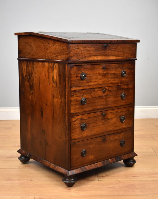 Regency Rosewood Davenport