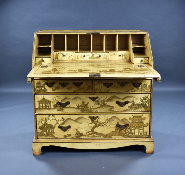 18th Century Chinoiserie Bureau - Image 10