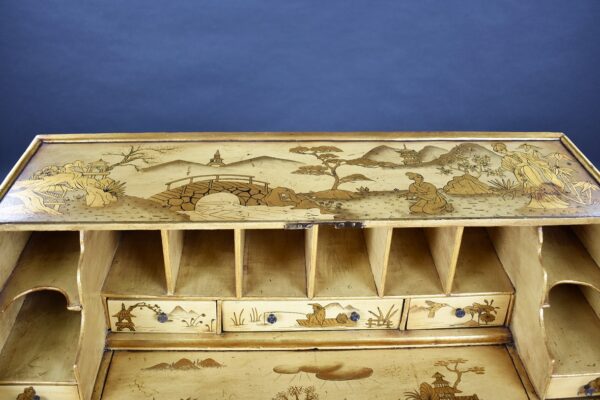 18th Century Chinoiserie Bureau - Image 7