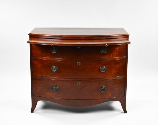 Regency Mahogany Bow Front Chest of Drawers - Image 3