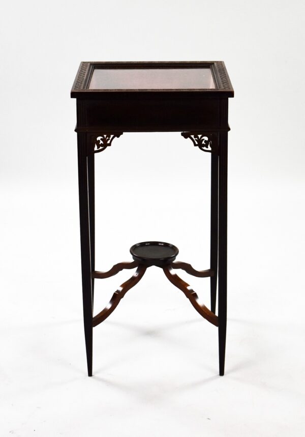 Victorian Mahogany Bijouterie Table - Image 3