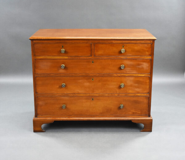 George III Mahogany Chest of Drawers - Image 2