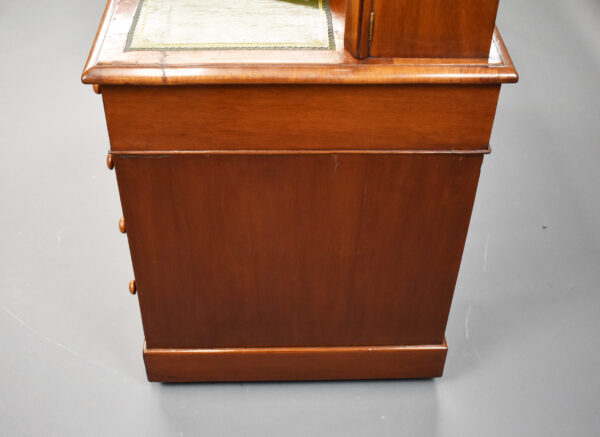 Victorian Mahogany Dickens Desk - Image 3