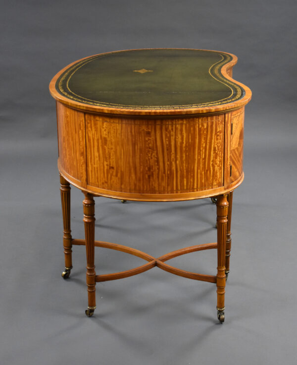 Edwardian Satinwood Kidney Shaped Desk - Image 3