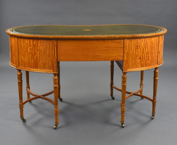 Edwardian Satinwood Kidney Shaped Desk - Image 4