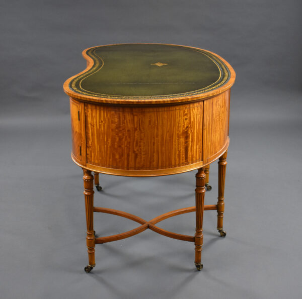 Edwardian Satinwood Kidney Shaped Desk - Image 5