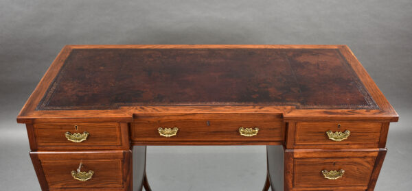 Victorian Rosewood Pedestal Desk - Image 4