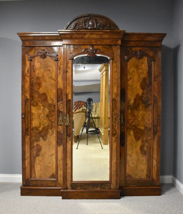 Victorian Burr Walnut Wardrobe