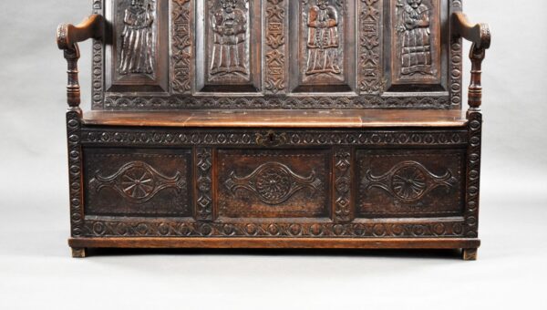 18th Century Carved Oak Settle - Image 5