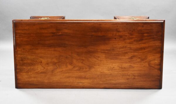 George III Mahogany Kneehole Desk - Image 5