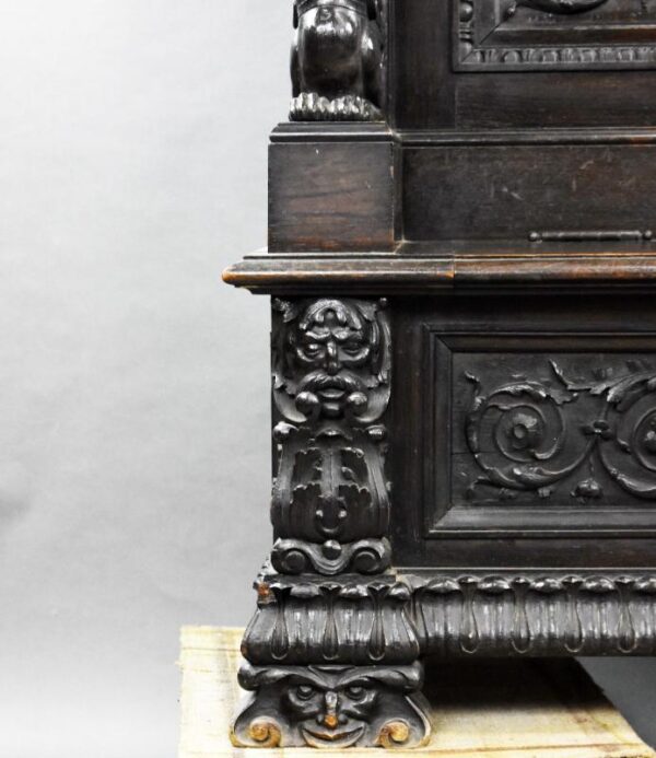 19th Century Heavil Carved Oak Settle - Image 4