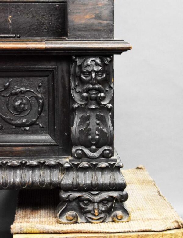 19th Century Heavil Carved Oak Settle - Image 14