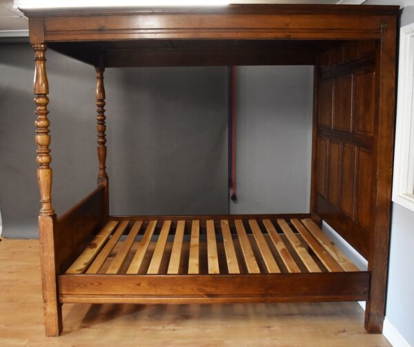 Solid Oak Kingsize Four Poster Bed - Image 3