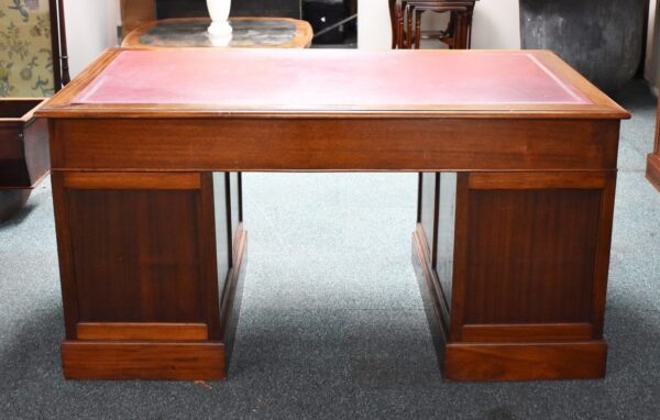 Victorian Mahogany Pedestal Desk - Image 7