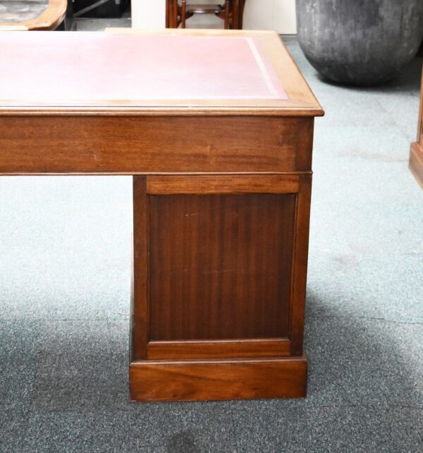 Victorian Mahogany Pedestal Desk - Image 9