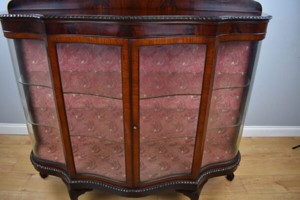 Edwardian Mahogany Serpentine Cabinet - Image 3