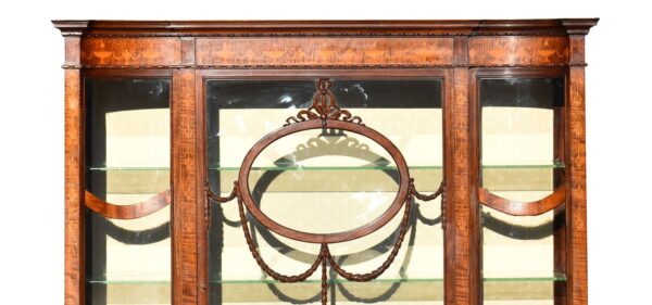 Early 20th Century English Edwardian Mahogany Inlaid Display Cabinet - Image 2