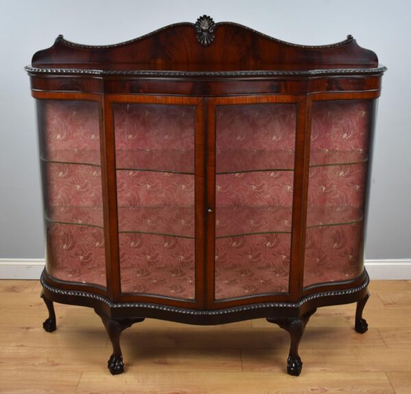 Edwardian Mahogany Serpentine Cabinet - Image 6