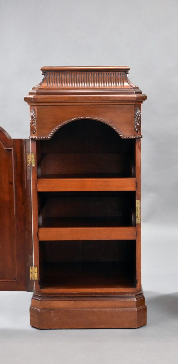 Pair of 19th Century Solid Mahogany Pedestals - Image 5