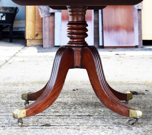 Regency Mahogany Dining Table - Image 4