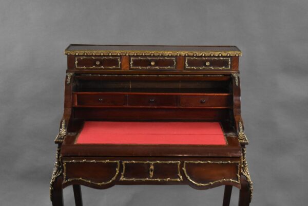 Antique French Style Writing Table by S&H Jewell - Image 7