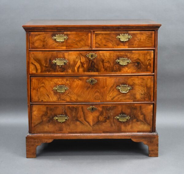 George II Burr Walnut Chest of Drawers - Image 2