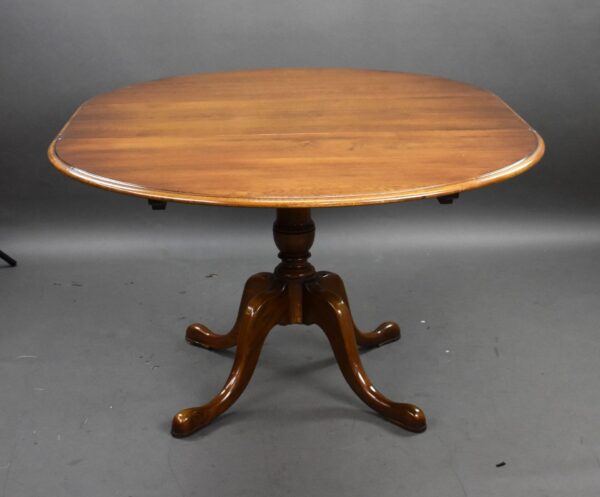 Oak Extending Table and Six Ladder back chairs - Image 4
