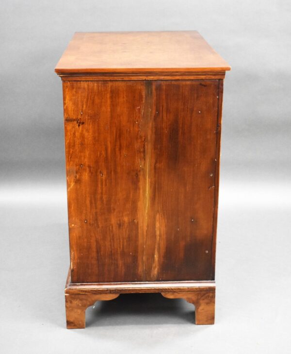 George II Burr Walnut Chest of Drawers - Image 5