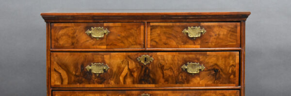 George II Burr Walnut Chest of Drawers - Image 6