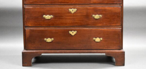 George II Mahogany Chest of Drawers - Image 6
