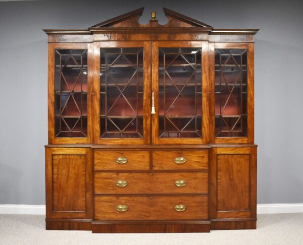 George III Mahogany Breakfront Bookcase - Image 6