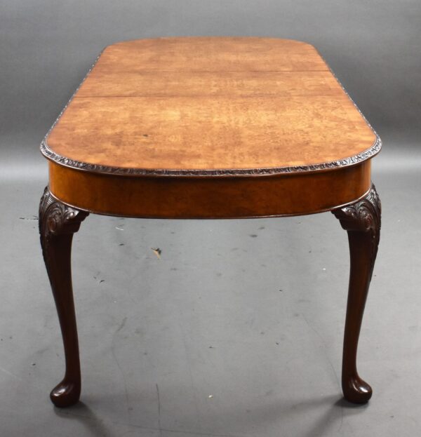 Antique Burr Walnut Queen Anne Style Dining Suite - Image 11