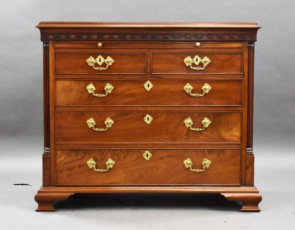 George III Walnut Chest of Drawers - Image 2
