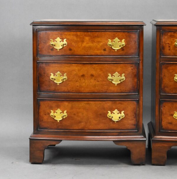 Pair Walnut Bedside Chests - Image 3