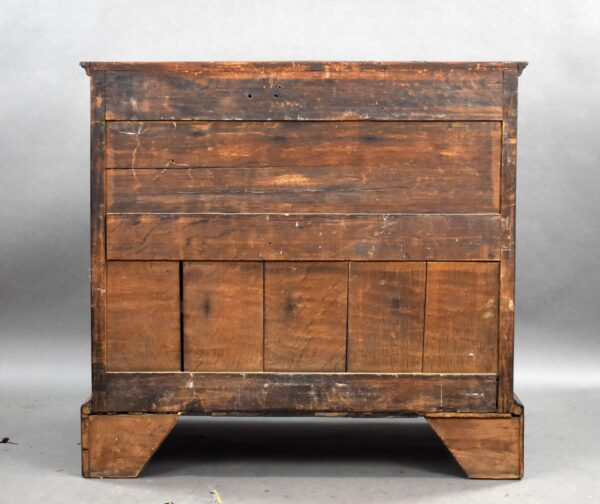 Queen Anne Walnut Chest of Drawers - Image 4