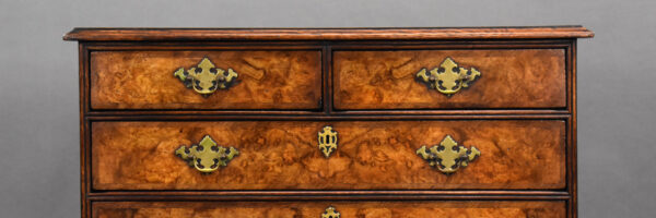 18th Century Burr Walnut Chest of Drawers - Image 6