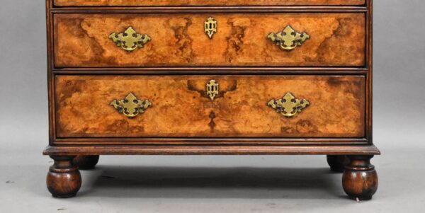 18th Century Burr Walnut Chest of Drawers - Image 7