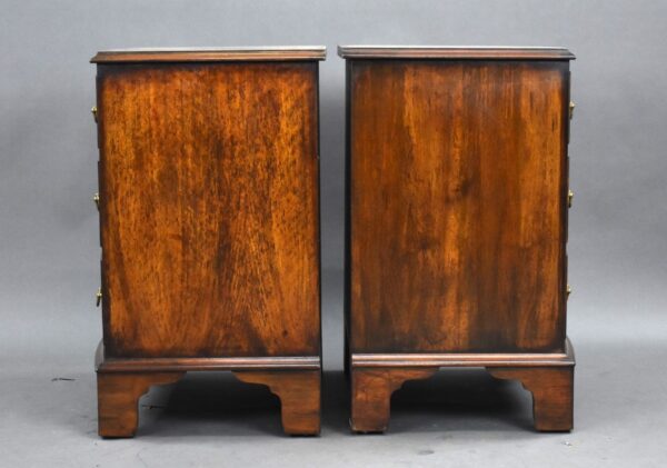 Pair Walnut Bedside Chests - Image 7