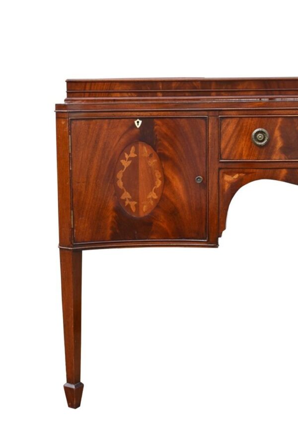 Edwardian Mahogany Inlaid Serpentine Sideboard - Image 3
