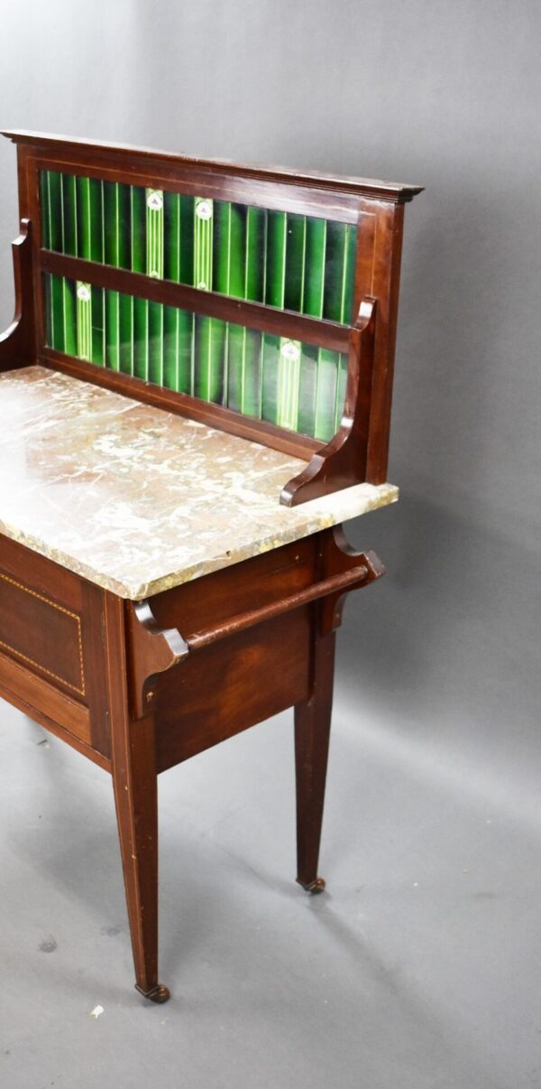 Victorian Mahogany Wash Stand with Marble Top and Tiled Back - Image 5